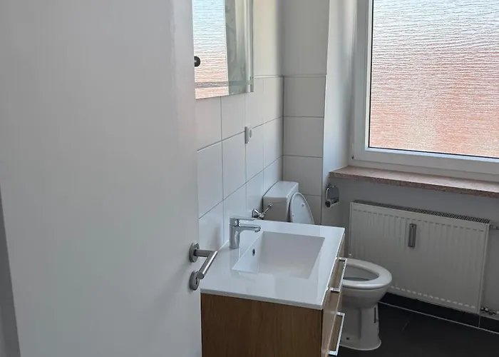 New And Luxerious 3 Apartment *